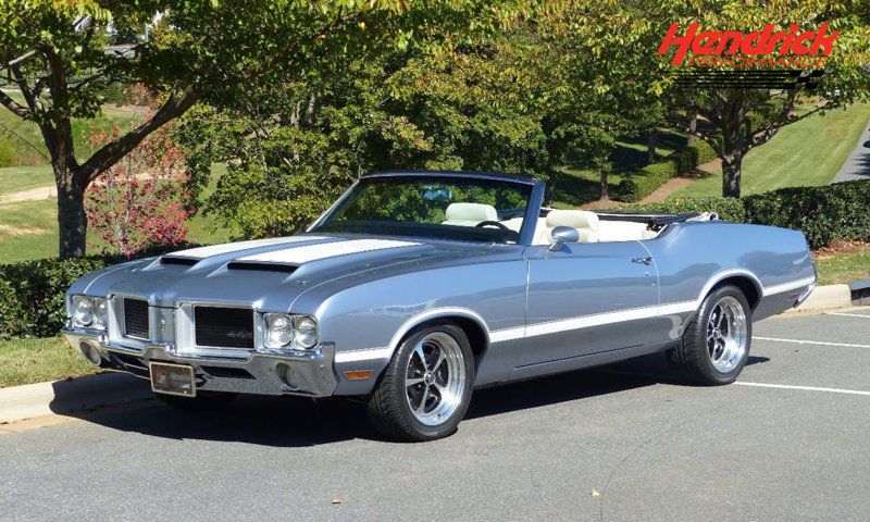 1971 Oldsmobile Cutlass – completely upgraded