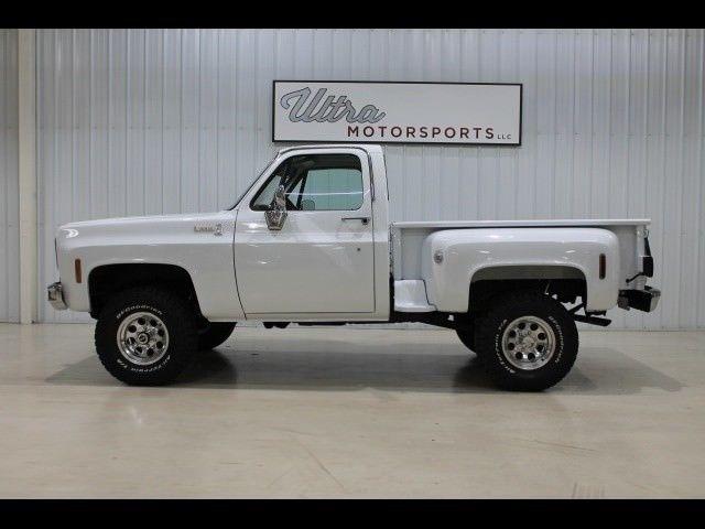 AWESOME 1977 Chevrolet Pickups