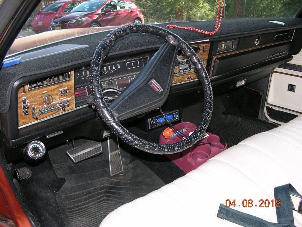 1975 Oldsmobile Delta 88 Royal Convertible