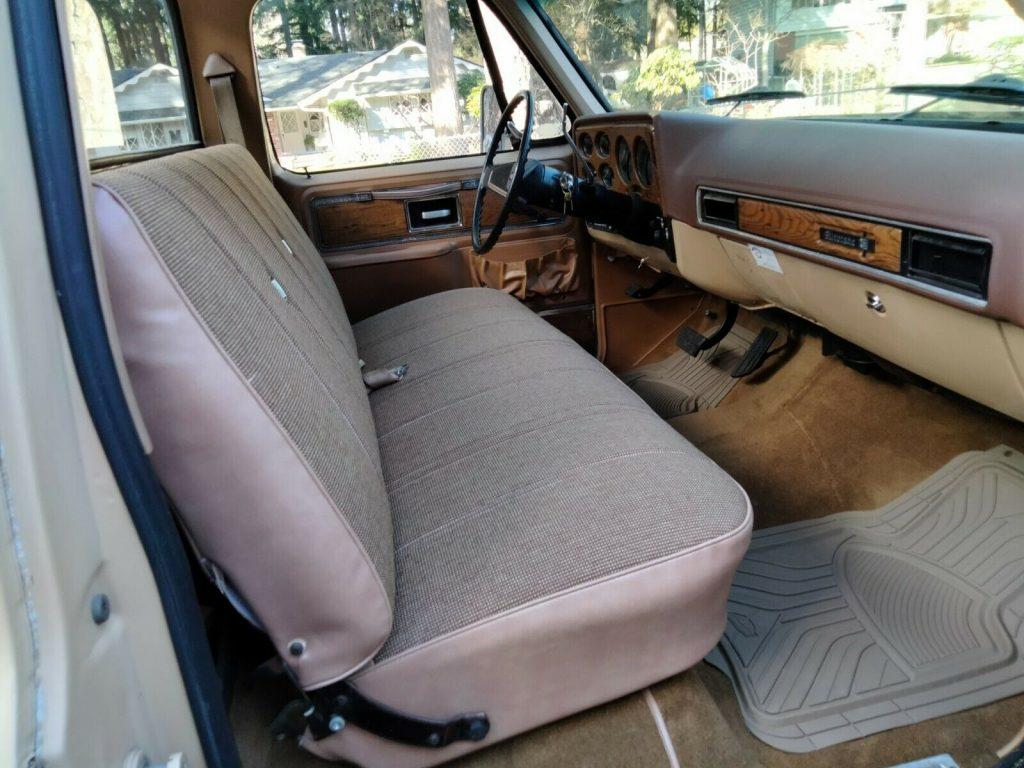 1977 Chevrolet Silverado 3/4 ton 350 4 barrel