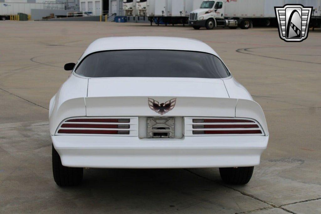 White 1976 Pontiac Firebird 400 CID V8 3-Speed