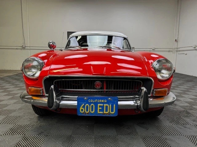 1971 MG B Roadster