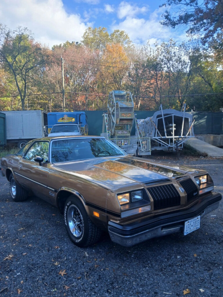 1976 Oldsmobile Cutlass S Fastback Headturner, Manual 455 VERY FAST Low Price!