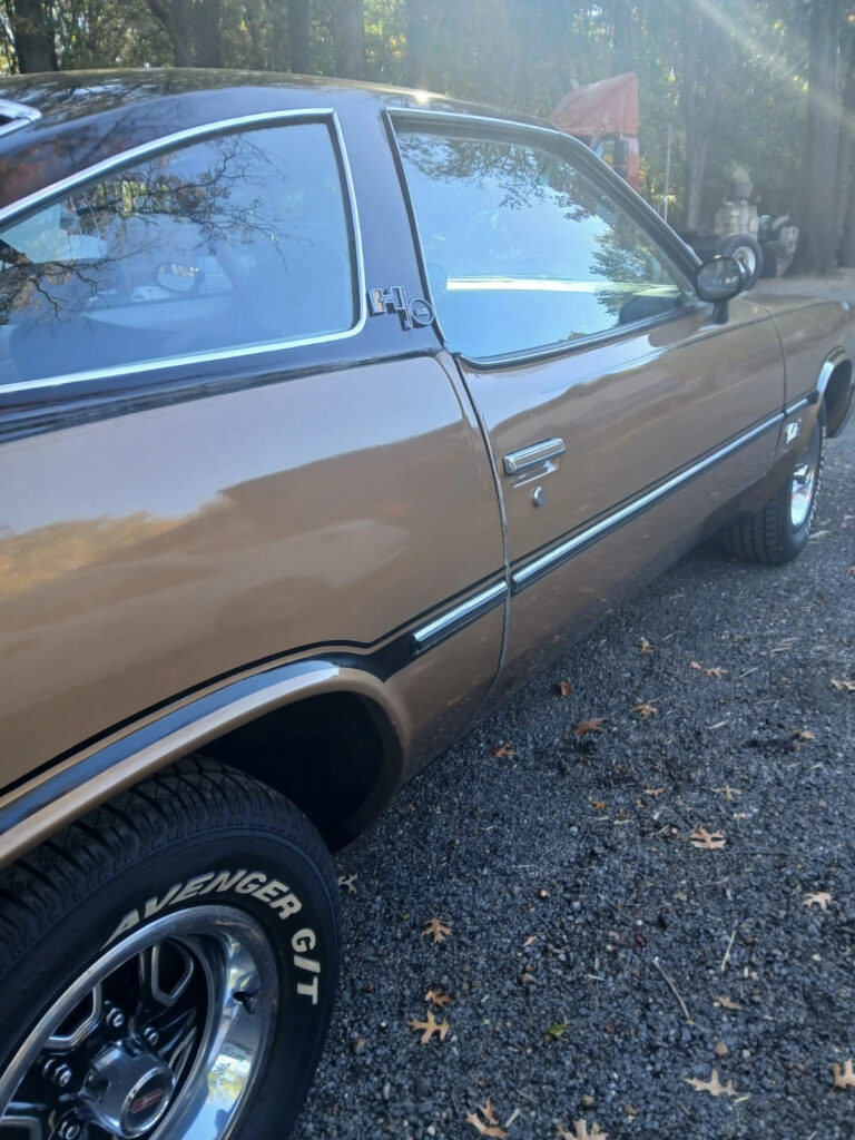 1976 Oldsmobile Cutlass S Fastback Headturner, Manual 455 VERY FAST Low Price!