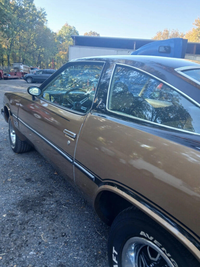 1976 Oldsmobile Cutlass S Fastback Headturner, Manual 455 VERY FAST Low Price!