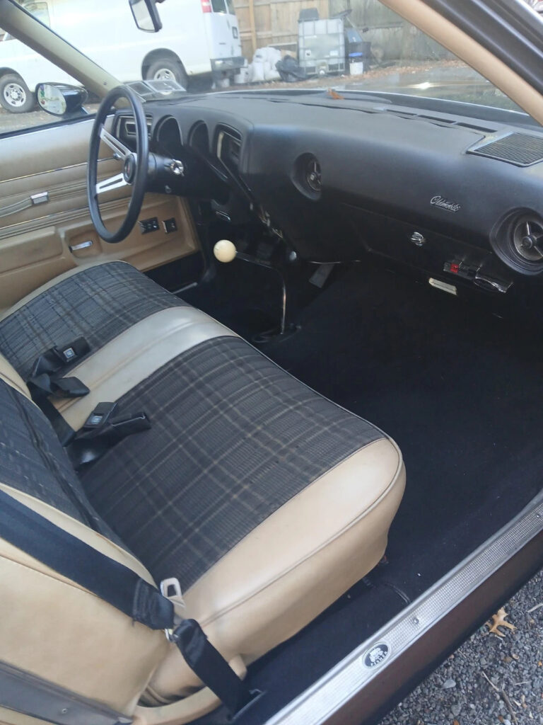 1976 Oldsmobile Cutlass S Fastback Headturner, Manual 455 VERY FAST Low Price!