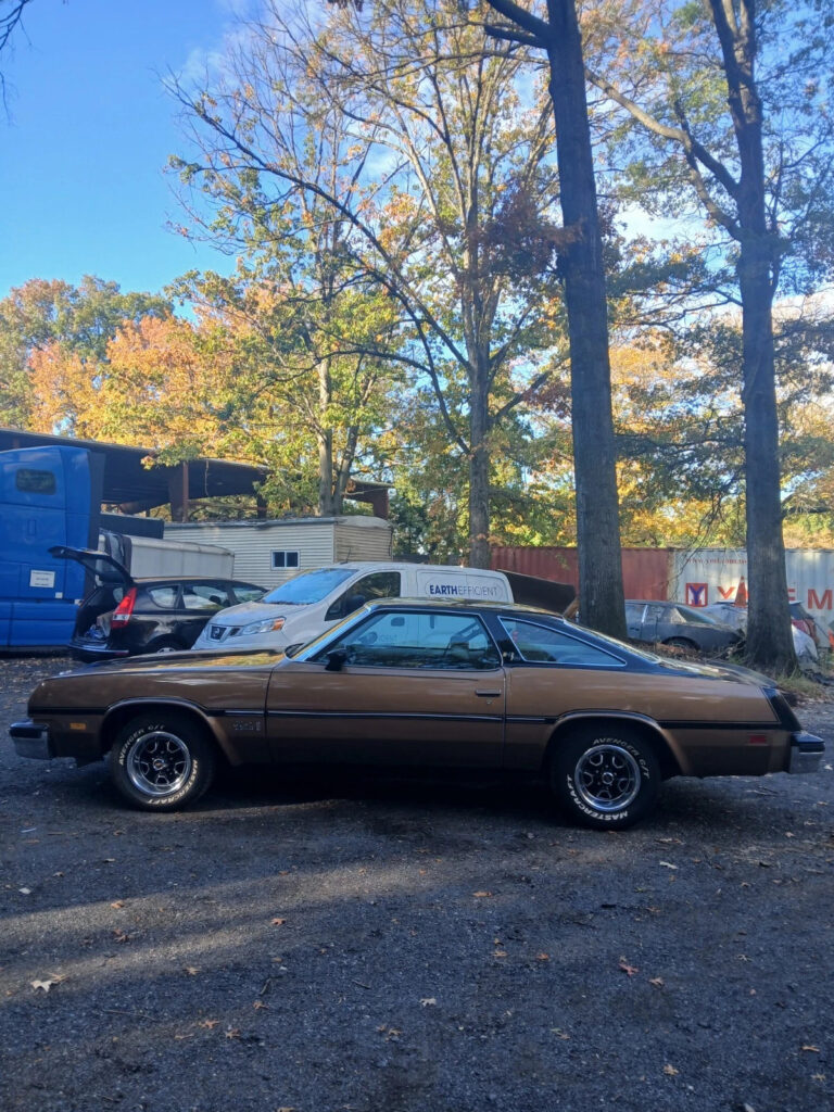 1976 Oldsmobile Cutlass S Fastback Headturner, Manual 455 VERY FAST Low Price!
