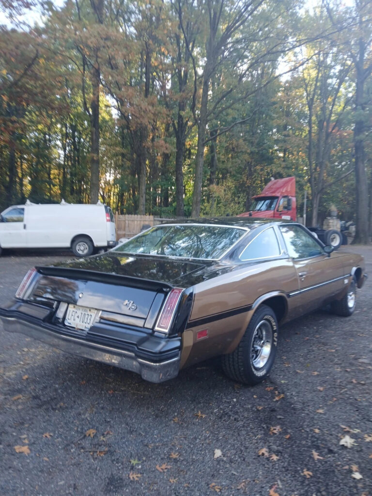 1976 Oldsmobile Cutlass S Fastback Headturner, Manual 455 VERY FAST Low Price!