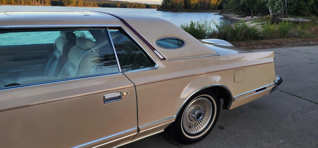 1979 Lincoln Mark V 2 Dr