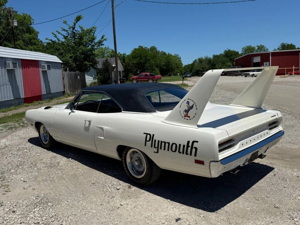 1970 Plymouth Superbird 426 Hemi