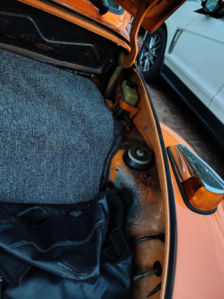 1974 Volkswagen Beetle (pre-1980) Convertible Orange Manual